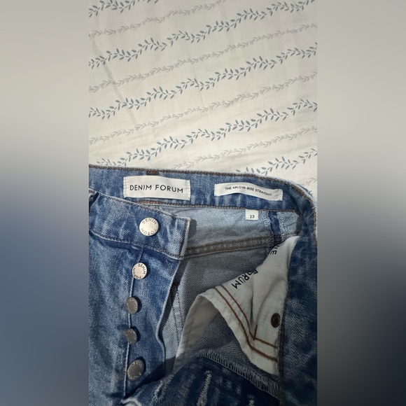 Aritzia Denim Forum The Arlo High Rise Straight size 23 - Picture 8 of 8